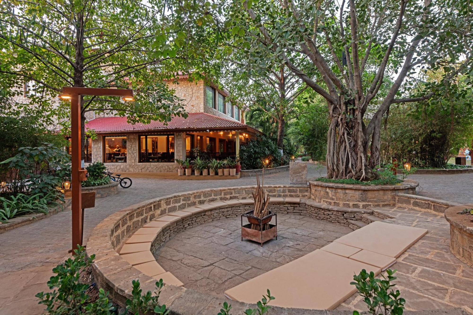 The Fern Gir Forest Resort, Sasan Gir - A Fern Crown Collection Resort Exterior photo