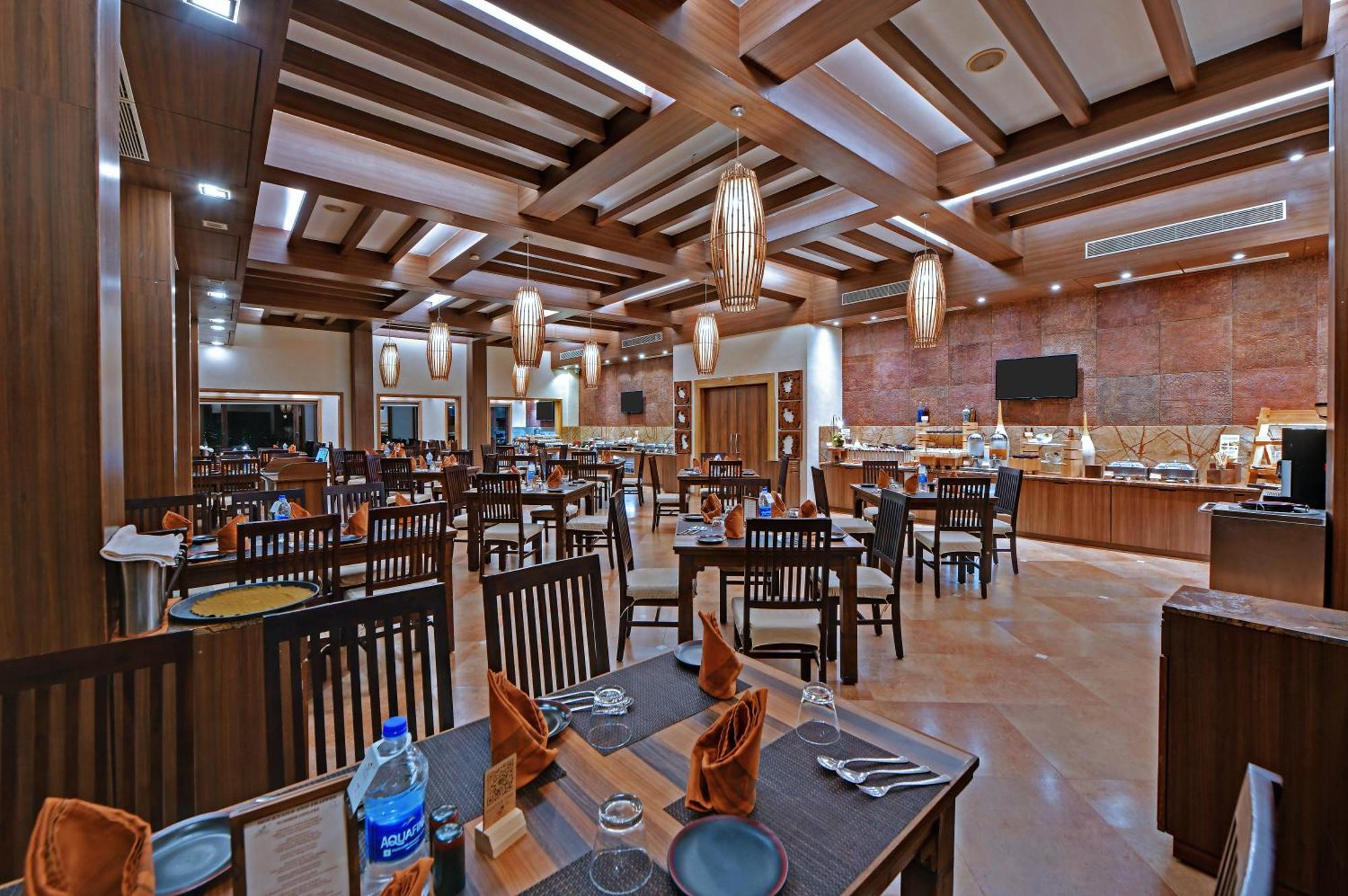 The Fern Gir Forest Resort, Sasan Gir - A Fern Crown Collection Resort Exterior photo