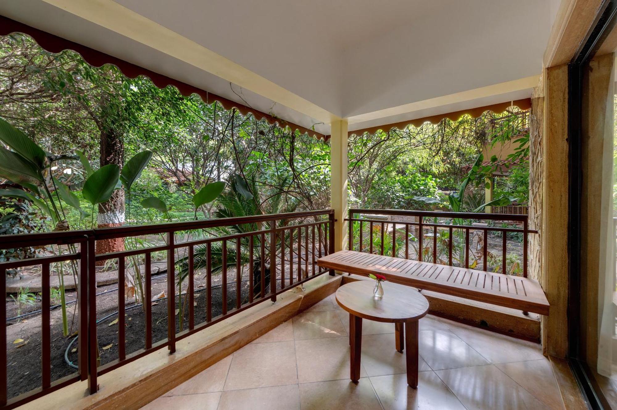 The Fern Gir Forest Resort, Sasan Gir - A Fern Crown Collection Resort Exterior photo